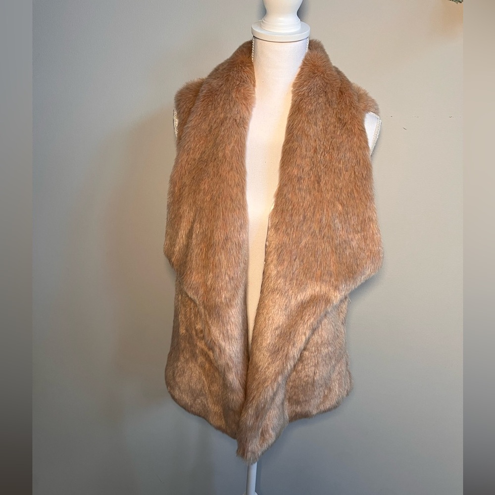 LOFT Tan Faux‎ Fur Vest